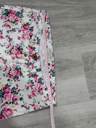 Pantalón pitillo floral Suiteblanco Talla 40