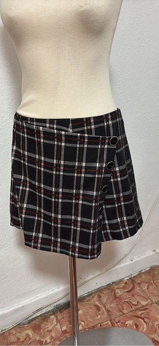 Falda pantalón cuadros botones