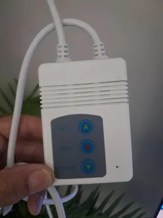 Proyector JBL Home Cinema + Pantalla Enrollable