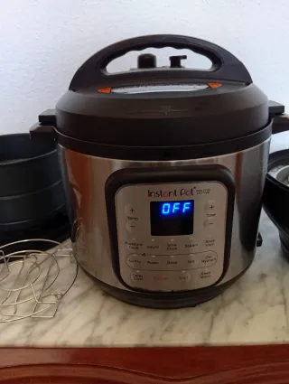 Olla Instant Pot con Accesorios