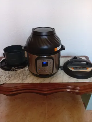 Olla Instant Pot con Accesorios