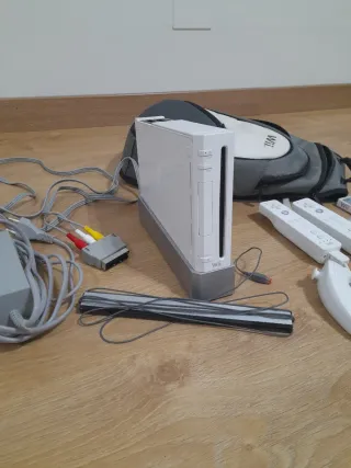 Consola Wii Nintendo + Mandos y Juegos