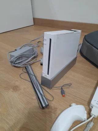 Consola Wii Nintendo + Mandos y Juegos