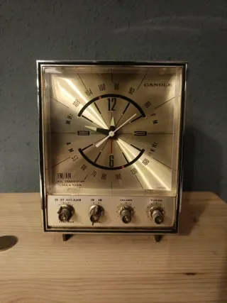 Radio Reloj Despertador Candle AM/FM Vintage