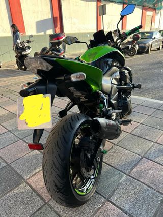 Kawasaki Z750 Verde