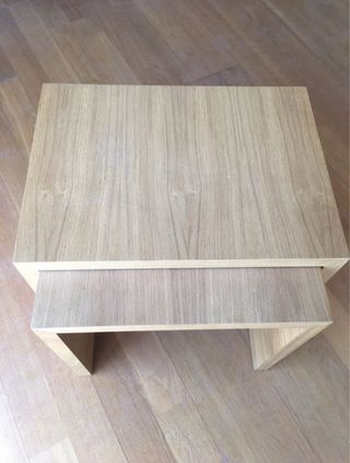 Juego de mesas auxiliares de madera