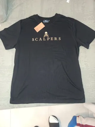 Camiseta Scalpers Talla M Negra