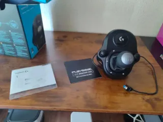 Logitech G923 + shifter + pedales