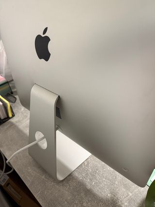 iMac 21.5 + Ratón y Teclado Inalámbricos