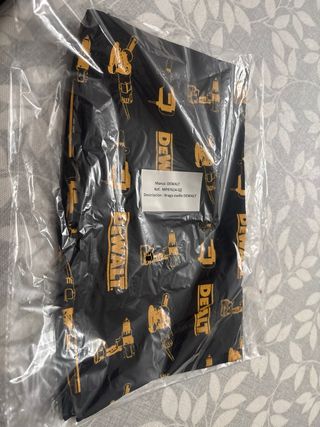 Gola De Pescoço DeWalt Preta