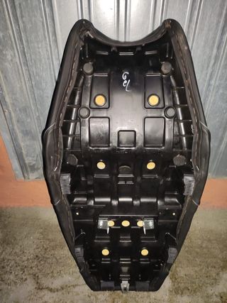 Asiento Kawasaki GTR gris
