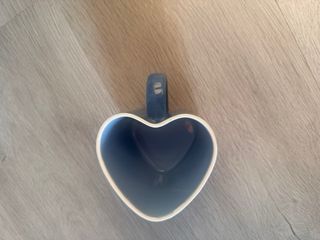 Tazza a forma di cuore blu