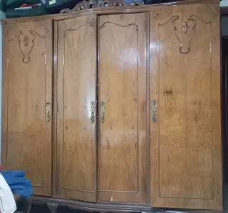 Armario antiguo de madera vintage - Negociable