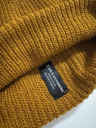Gorro de lana Zara marrón
