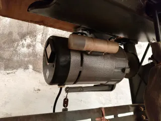 Máquina de coser antigua