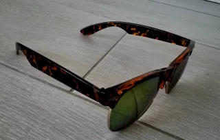 Gafas de sol estilo Tiger Carey Dorado