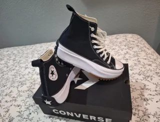 Converse Run Star Hike