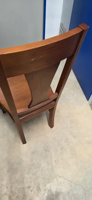 2 Sillas de Madera con Cojín Beige