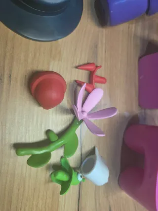 Figuras Among Us Morada y Rosa