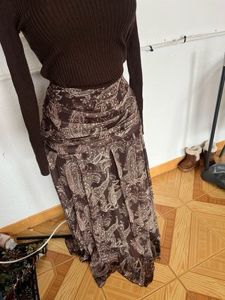 Falda larga estampada marrón