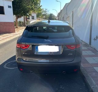 Jaguar F-PACE 2.0 250CV AWD Prestige