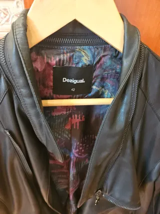 Cazadora Desigual Negra Talla 42
