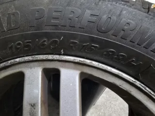 2 Llantas 195/60/15 Ford Focus 1999