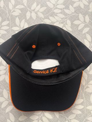 Boné Kubota Preto e Laranja