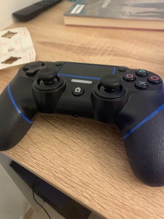 Mando PS4 Sony Negro con detalles azules