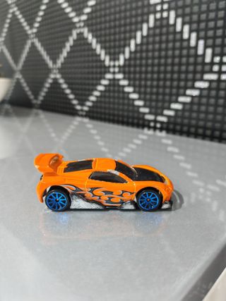 Hot Wheels MS-T Suzuka Naranja