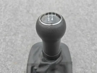 Pomo con fuelle golf 4 gasolina