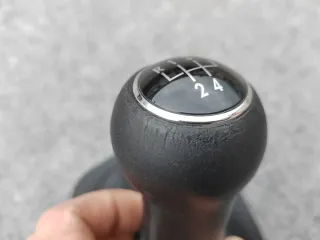 Pomo con fuelle golf 4 gasolina