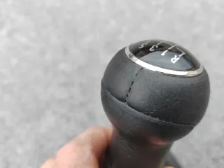 Pomo con fuelle golf 4 gasolina