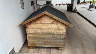 Caseta madera para perro grande