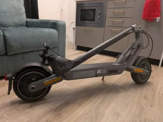 Xiaomi 4 Ultra PATINETE – 470km