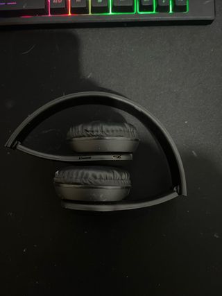 Cascos negros diadema Precio negociable