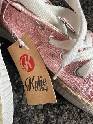 Zapatillas rosas con plataforma talla 36