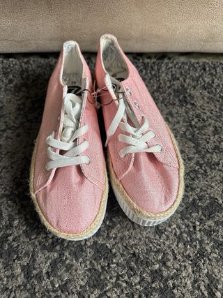 Zapatillas rosas con plataforma talla 36