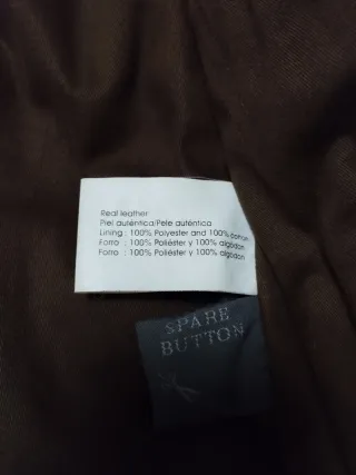 Chaqueta de piel marrón