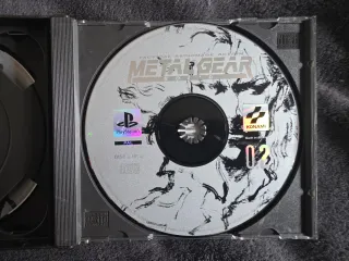 Metal Gear Solid PS1 PAL Eapaña sin manual
