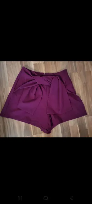 Falda pantalón morada con lazo