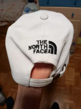 Gorra The North Face Blanca y Negra