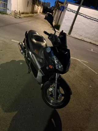 YAMAHA X-MAX 125- 2007
