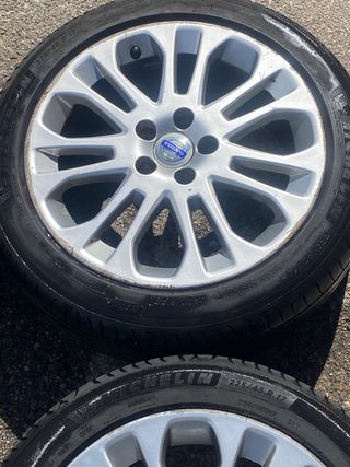 Llantas Volvo S40 V50 en 17 y para Ford