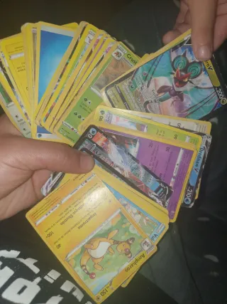 POKEMON 63 Cartas Pokémon
