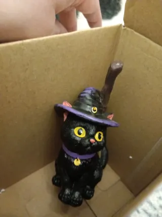 Figura Gato Brujo con Escoba