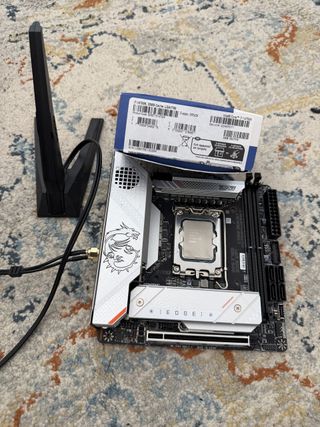 Placa Base MSI Z790I Edge WiFi + CPU i7-14700K