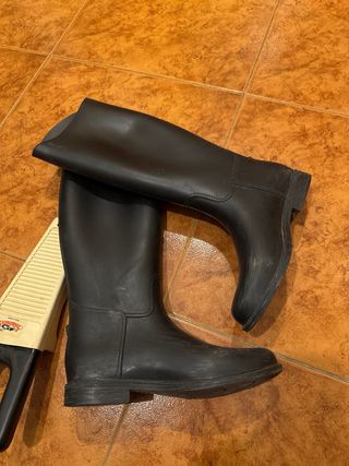 Botas de equitación negras  Talla 40 Sacabotas