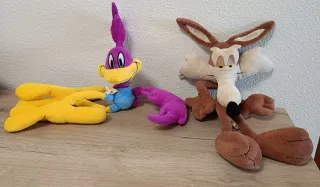 Peluche Correcaminos y Coyote Looney Tunes