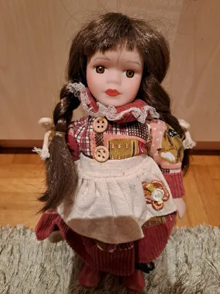 Bambole in porcellana